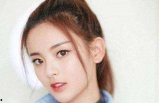 娱乐圈八卦女星最新爆料,揭秘某当红明星不为人知的秘密  第2张